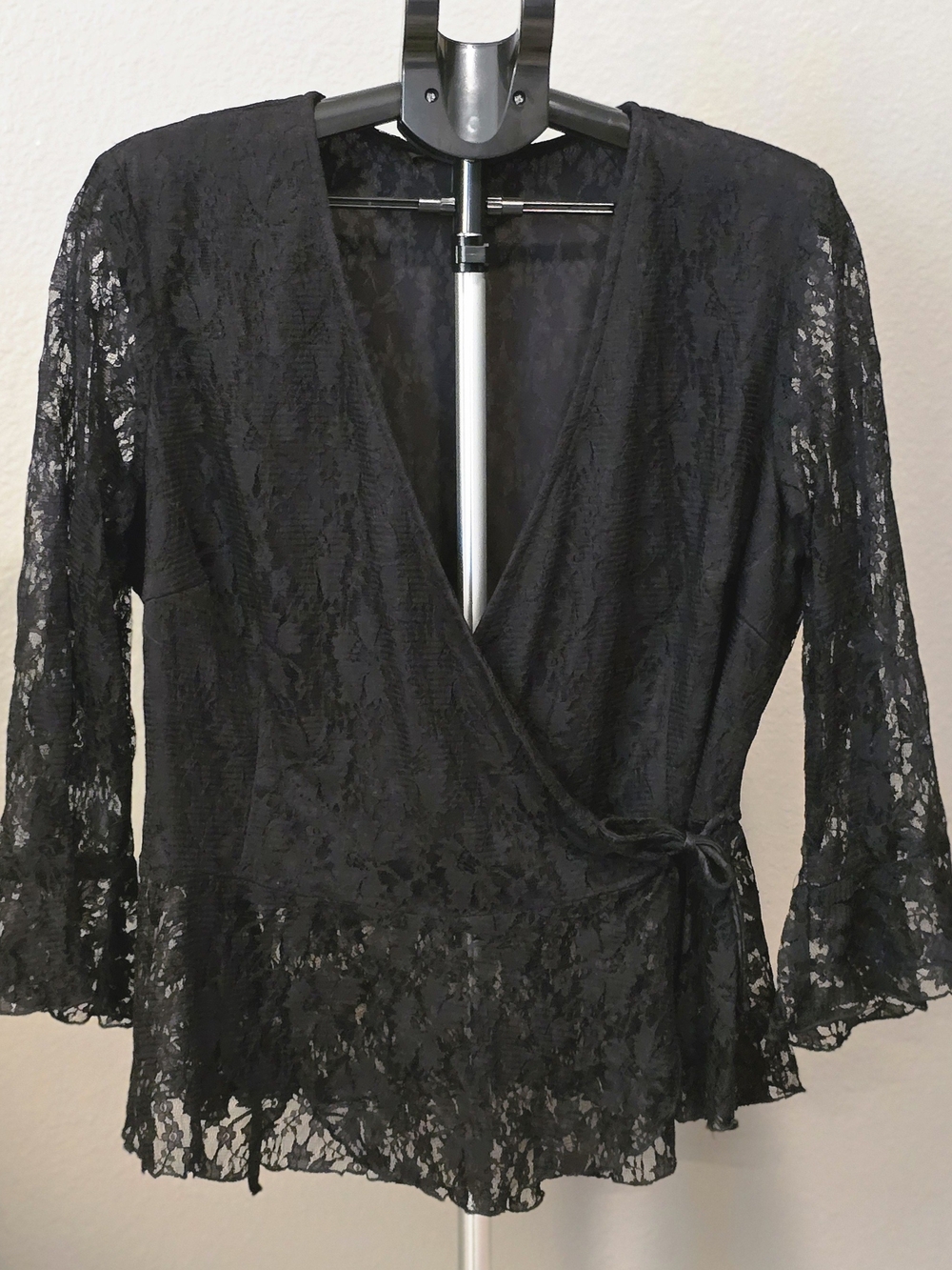 Ashley Stewart Black Lace Wrap Peplum Bell Sleeve Top 14/16